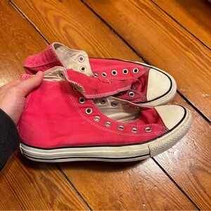 Pink Hightop converse